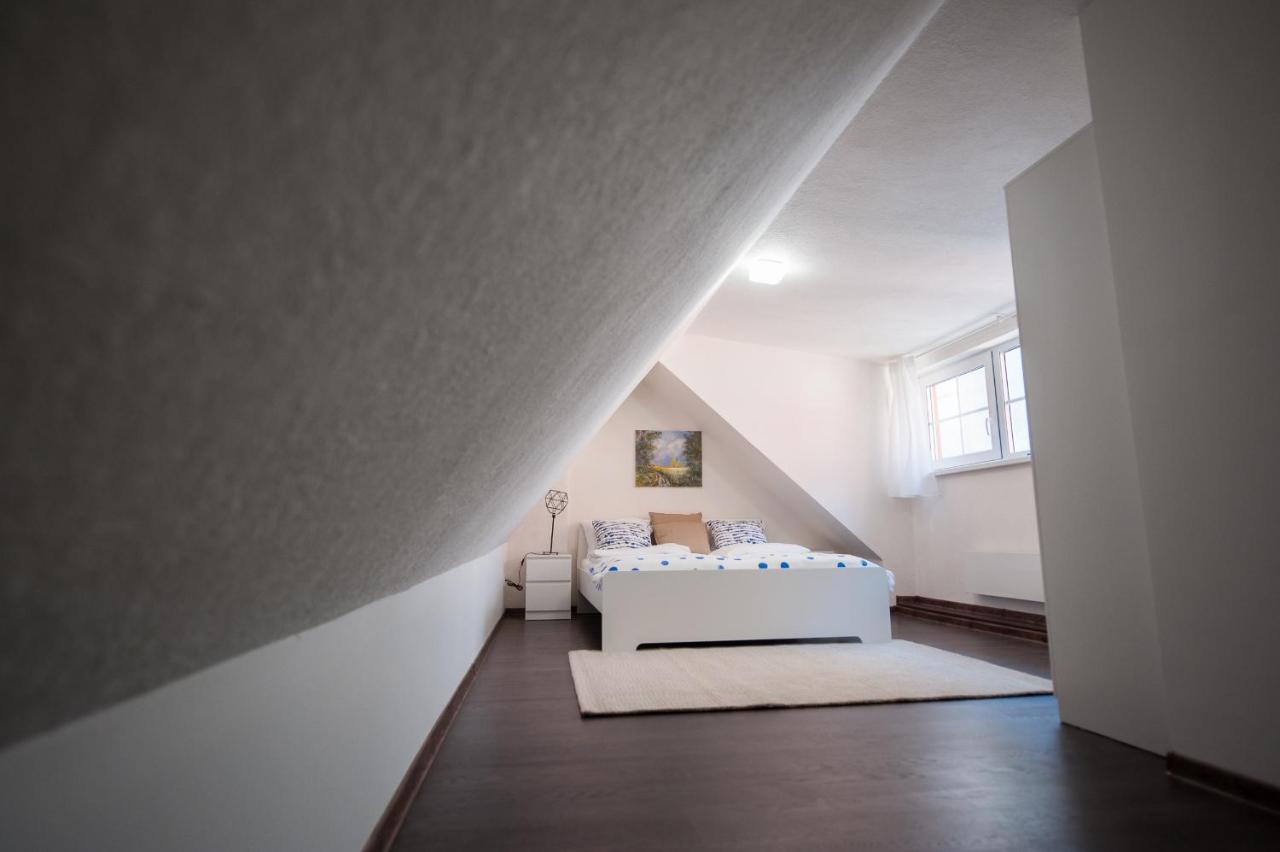 Vilnius Old Town, 3 Bdr Penthouse, 100 M2 With Terrace Apartment ภายนอก รูปภาพ